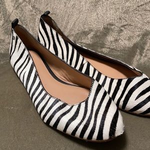 COPY - UGG Flats 8.5